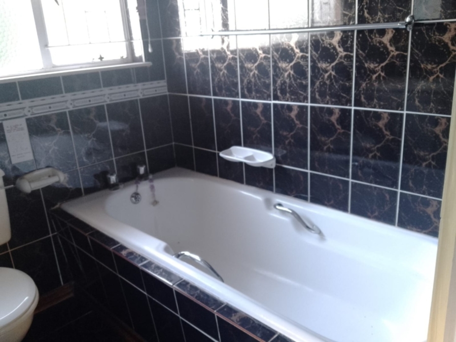 To Let 4 Bedroom Property for Rent in Fichardt Park Free State